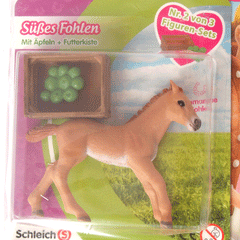 Camargue foal with box containing apples  Schleich 82924  Introduced: 2015; Retired: 2015   Special Edition Schleich Bayala Magazine Editions - In late 2014 and early 2015, three special magazines were issued with the title "Pferdehof" ( Horse farm ).