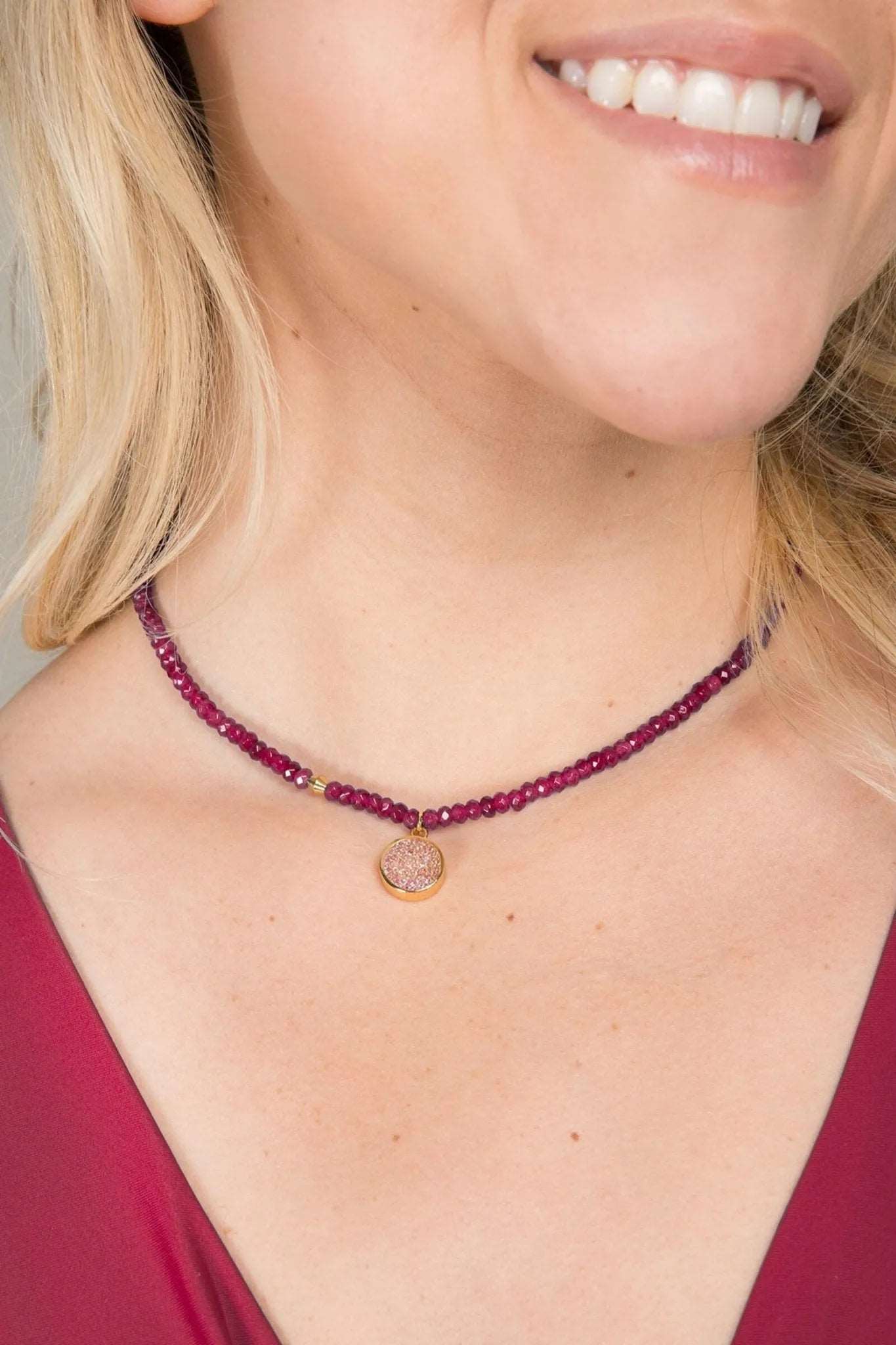 Agate Gemstone Beads Necklace with Druzy Pendant