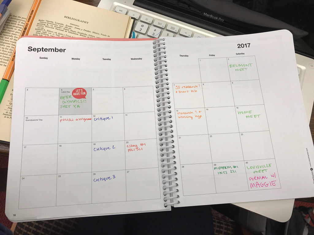 How to organize a planner for college – Class Tracker