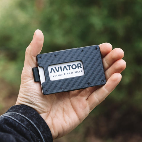 aviator_slim_wallet_carbon