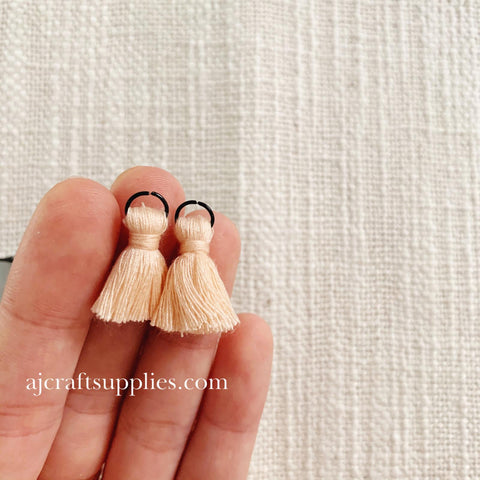 5Pcs Mushroom Ring Tassel Silky Handmade Craft Tassel with Golden Jump Ring  for Earring DIY Jewelry Necklace Making Accessories