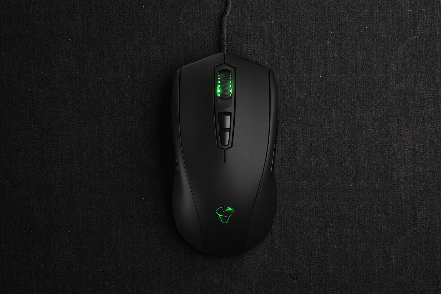 avior-pro-top-view-mionix