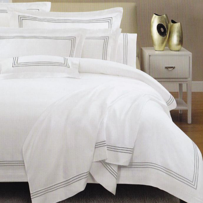 Hotel 1000tc White Cotton Sateen With Grey Emb Quilt Duvet Cover