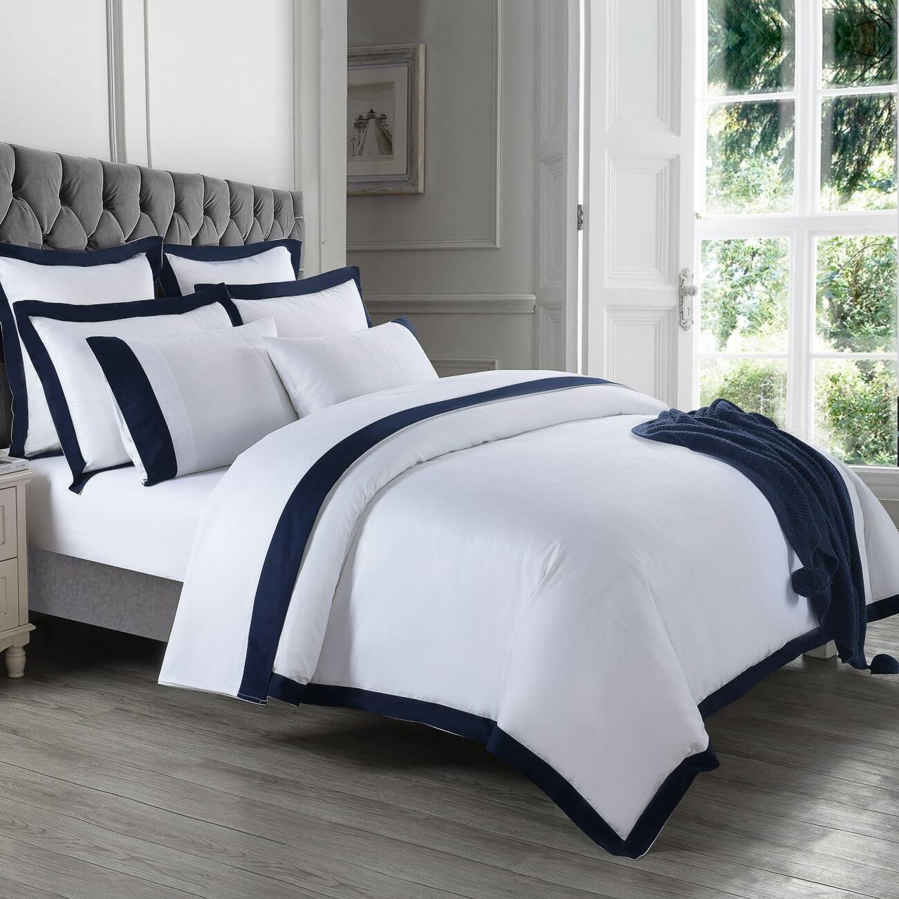 navy and white quilt cover