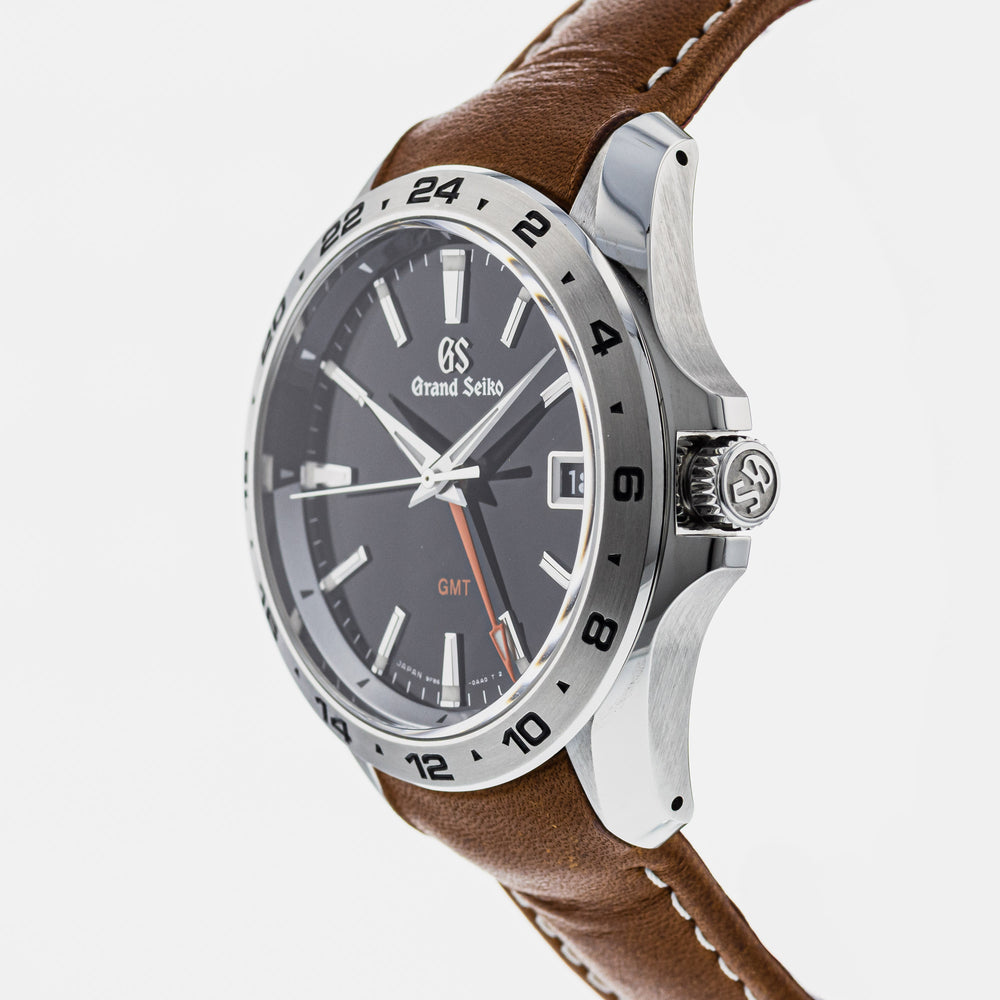 Authentic Used Grand Seiko Sport Quartz Quartz SBGN003 Watch  (10-10-GRS-FHL2N5)
