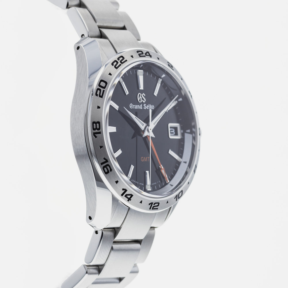 Authentic Used Grand Seiko Sport Quartz Quartz SBGN003 Watch  (10-10-GRS-ZUA26P)