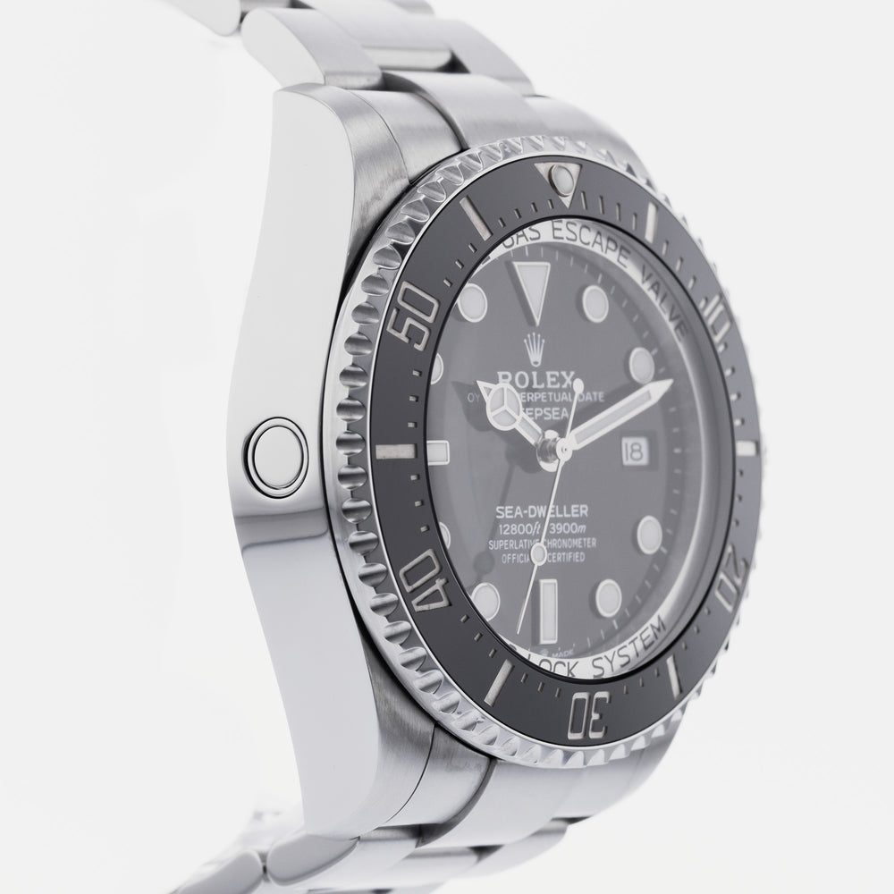 Used Rolex Sea-Dweller 126660 Watch (10-10-ROL-09ZV2T)