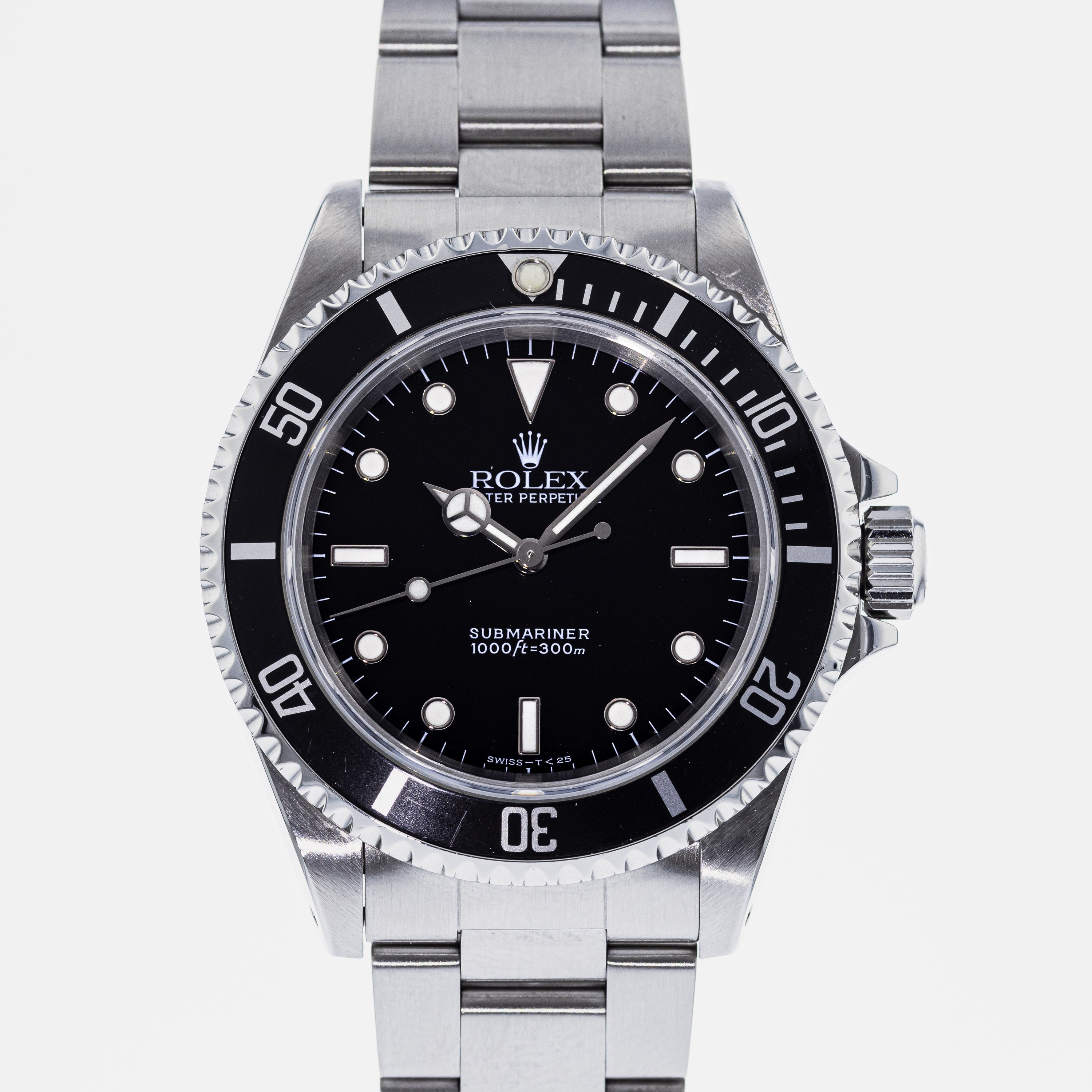 Authentic Used Rolex Submariner 14060 Watch (10-10-ROL-FZ8MQL)