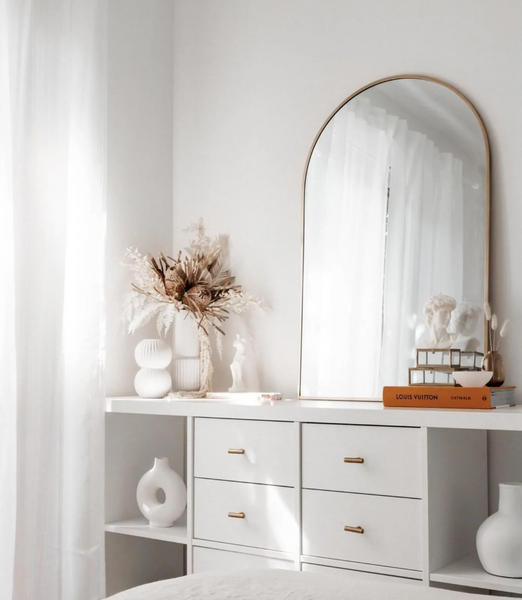 How to Use Mirrors to Make Your Small Space Look Bigger