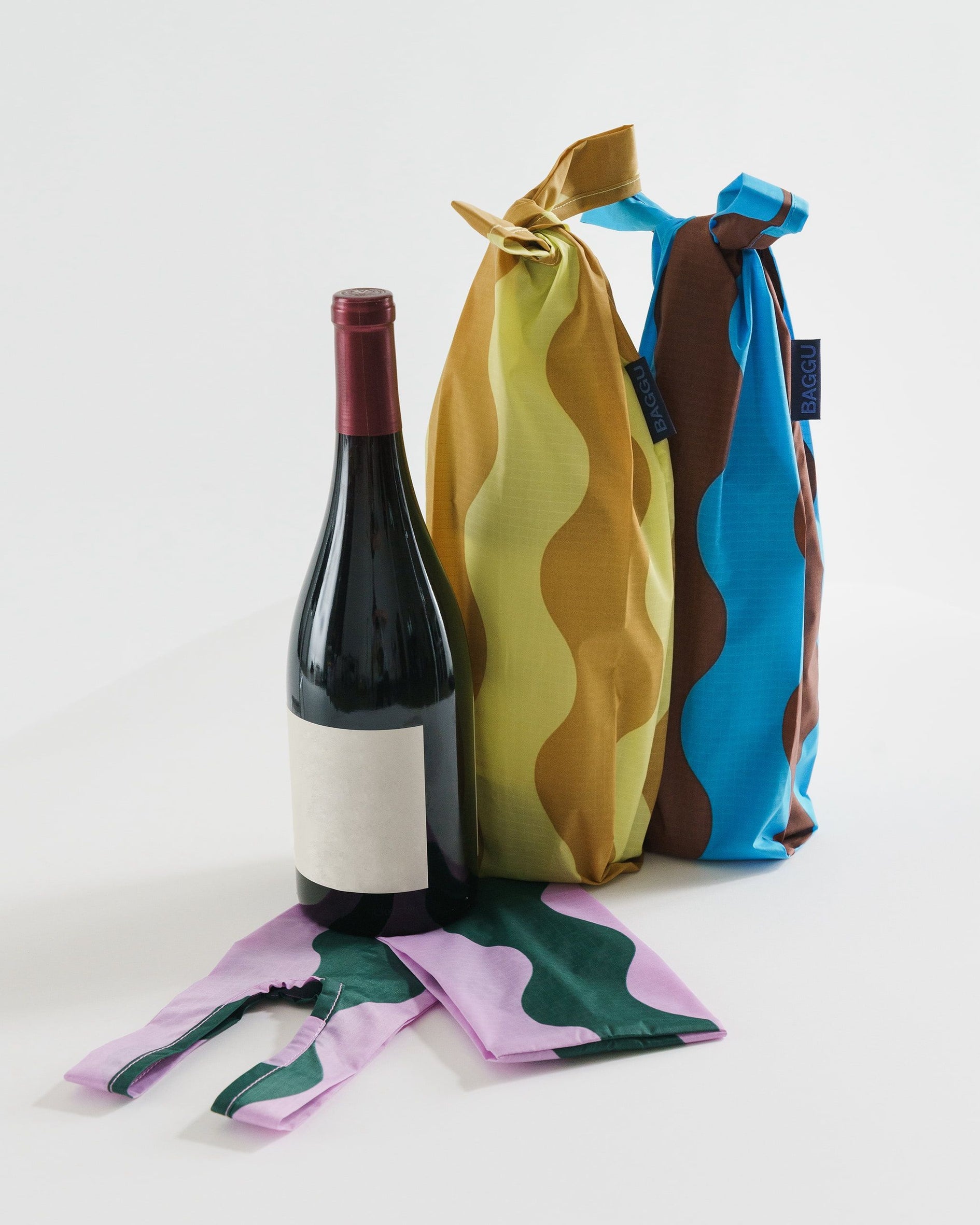 Wine Bottle Gift Bags at Great Wholesale Prices