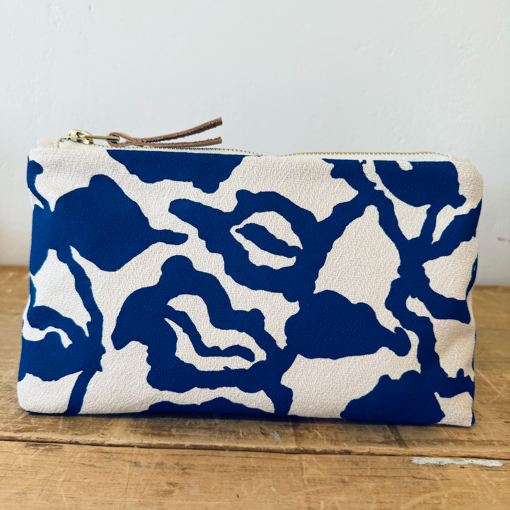 Laura Pouch