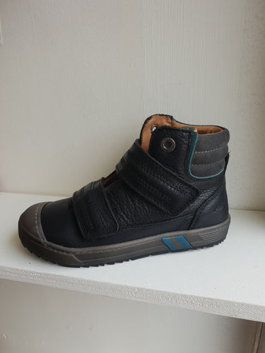 boys black velcro boots