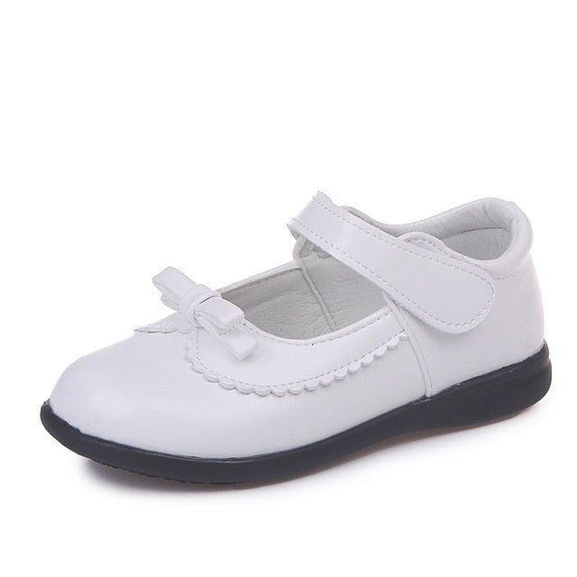 girls size 5 school shoes