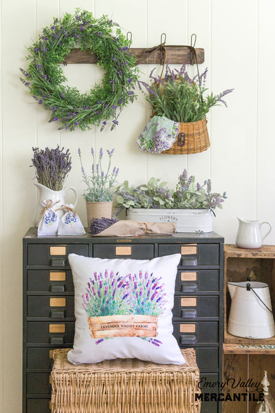dried lavender and lavender throw pillow and decor