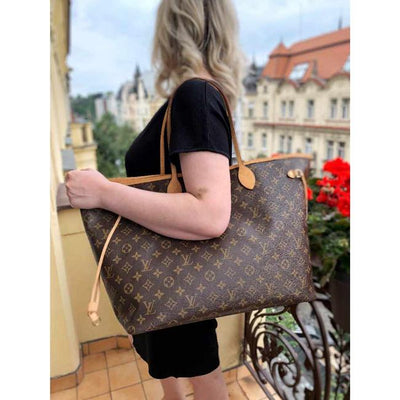 Neverfull MM Monogram Canvas - Handbags