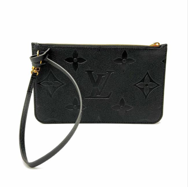 Louis Vuitton Empreinte Monogram Giant Neverfull MM Pochette Black -  MyDesignerly