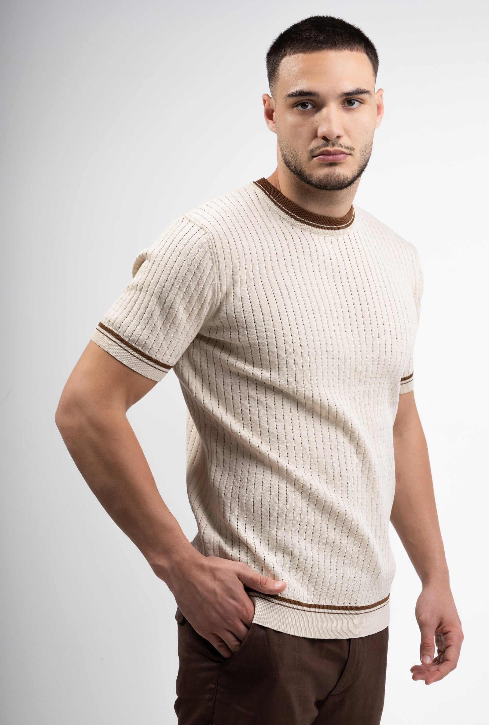 DEEP COOPER ROUND NECK KNIT TSHIRT