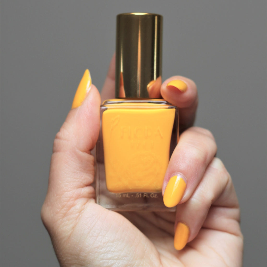 Cùng thử và cảm được sự ngọt ngào, tươi mới của Marigold Nail Lacquer!