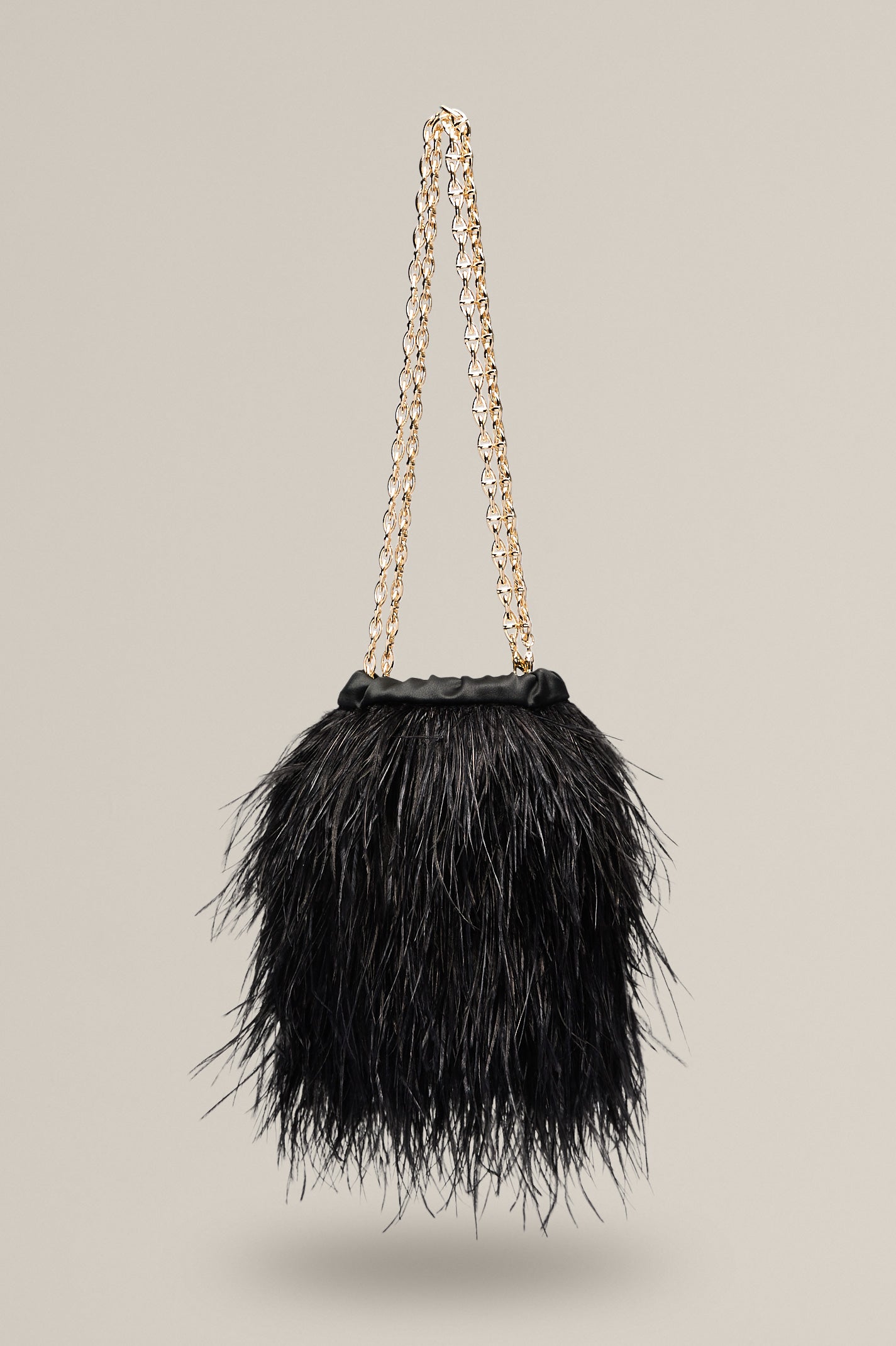 FEATHER BUCKET BAG