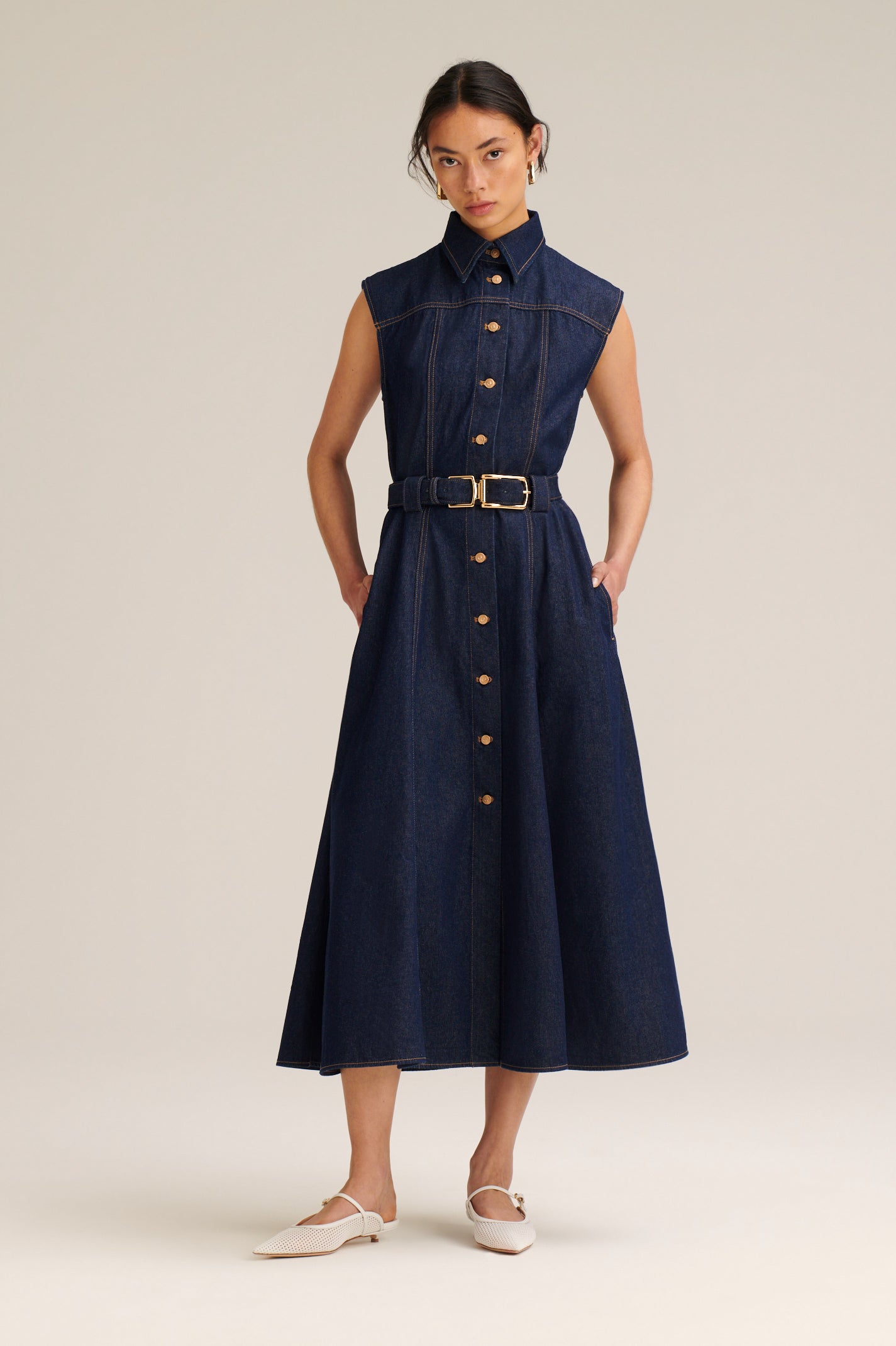 DENIM GOLD BUCKLE BELTED DRESS