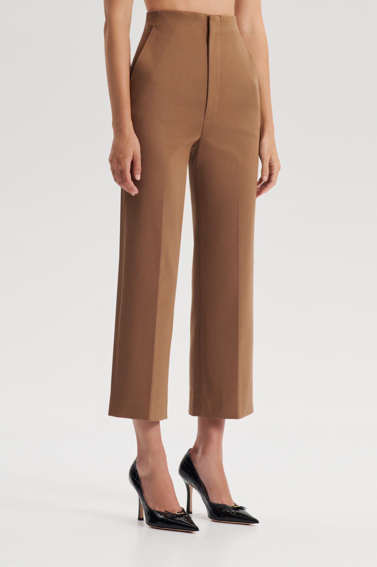 Crêpe Suit Trousers in Camel - in the windsor. Online-Shop