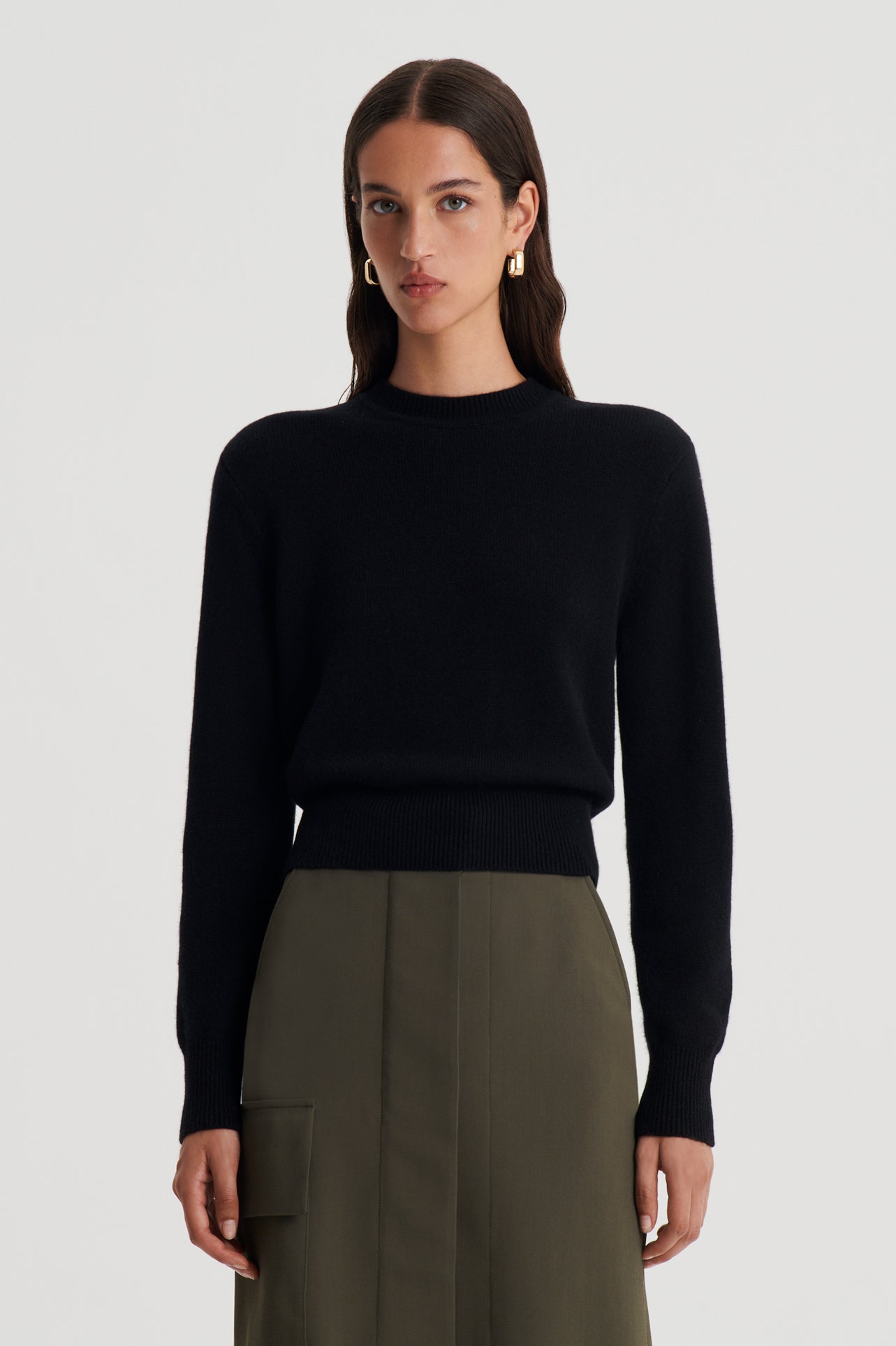 cashmere-crew-sweater-black