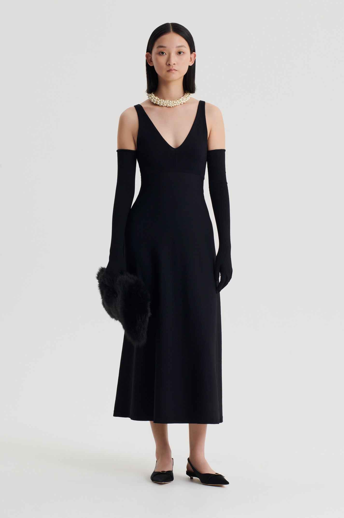 crepe-knit-v-neck-dress-black