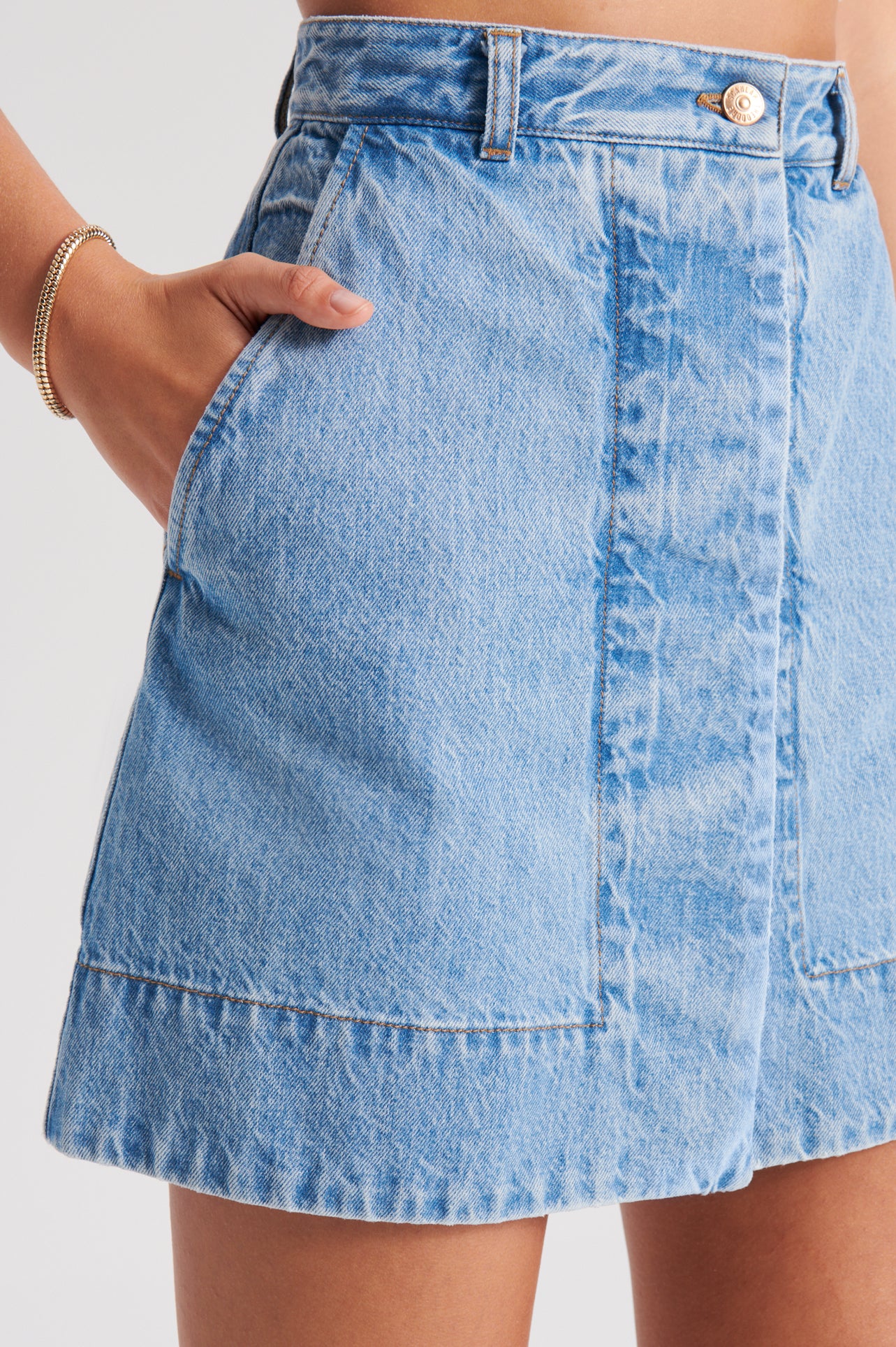 denim-mini-skirt-lightindigo