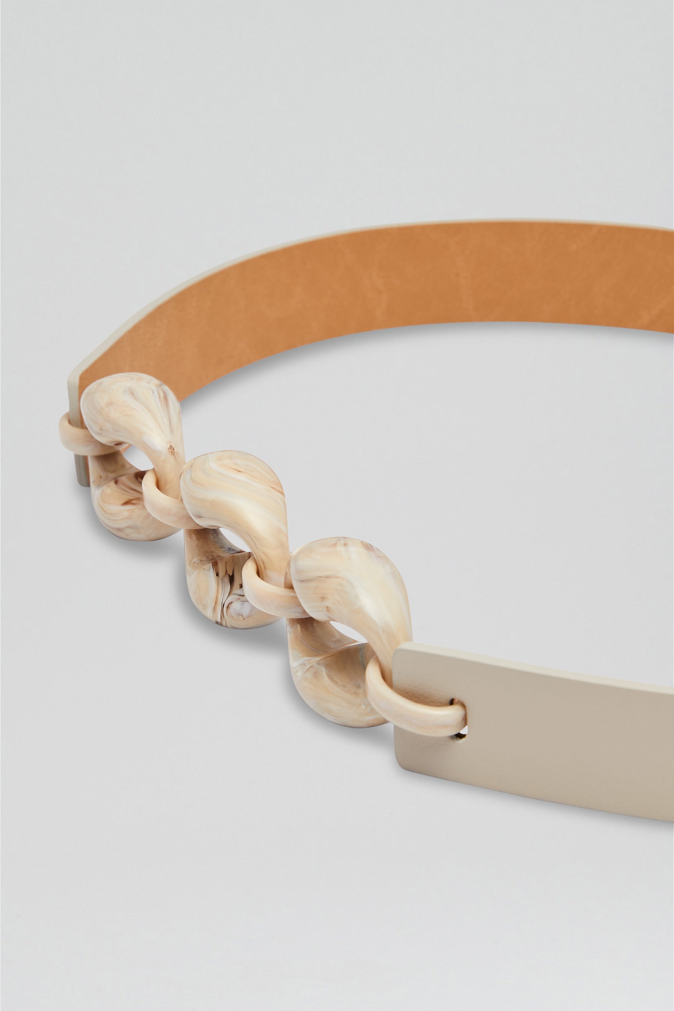 resin-chunky-trim-belt-25-oyster