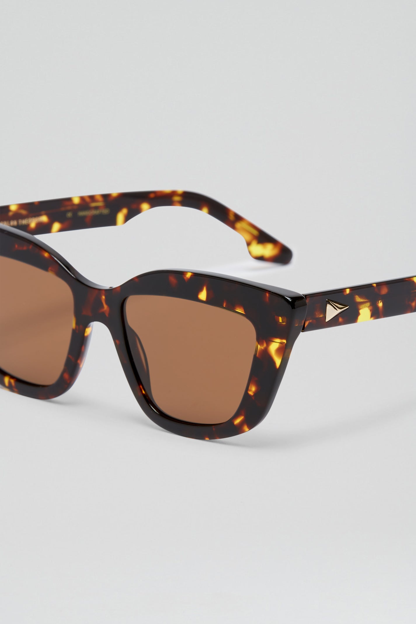 st-soft-cat-eye-sunglasses-tortoiseshell