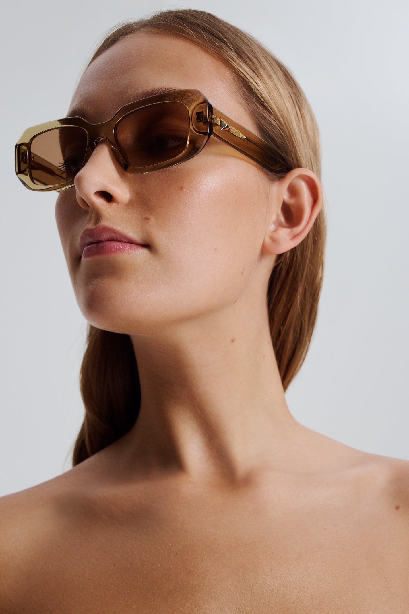 Designer Sunglasses for Women | LOUIS VUITTON