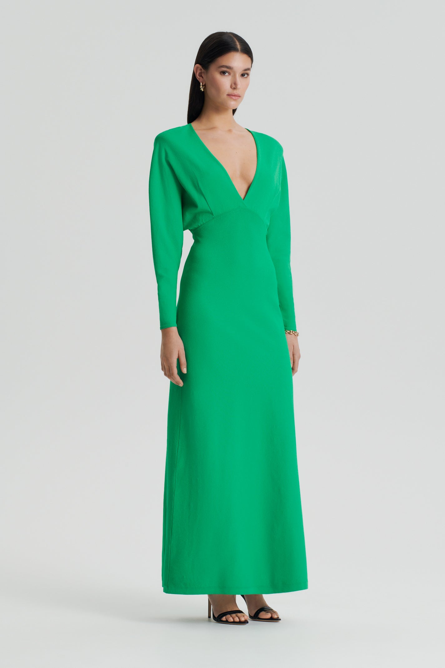 CREPE KNIT DOLMAN SLEEVE GOWN - GREEN - Scanlan Theodore