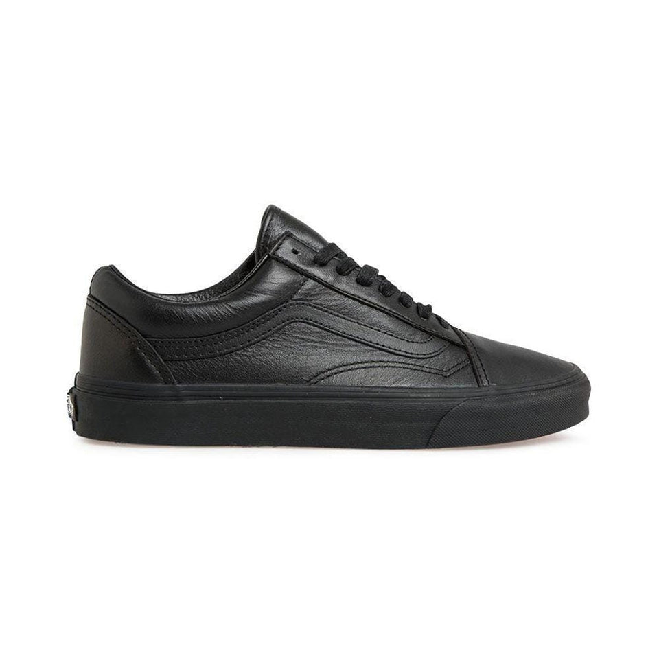 all black leather skate shoes