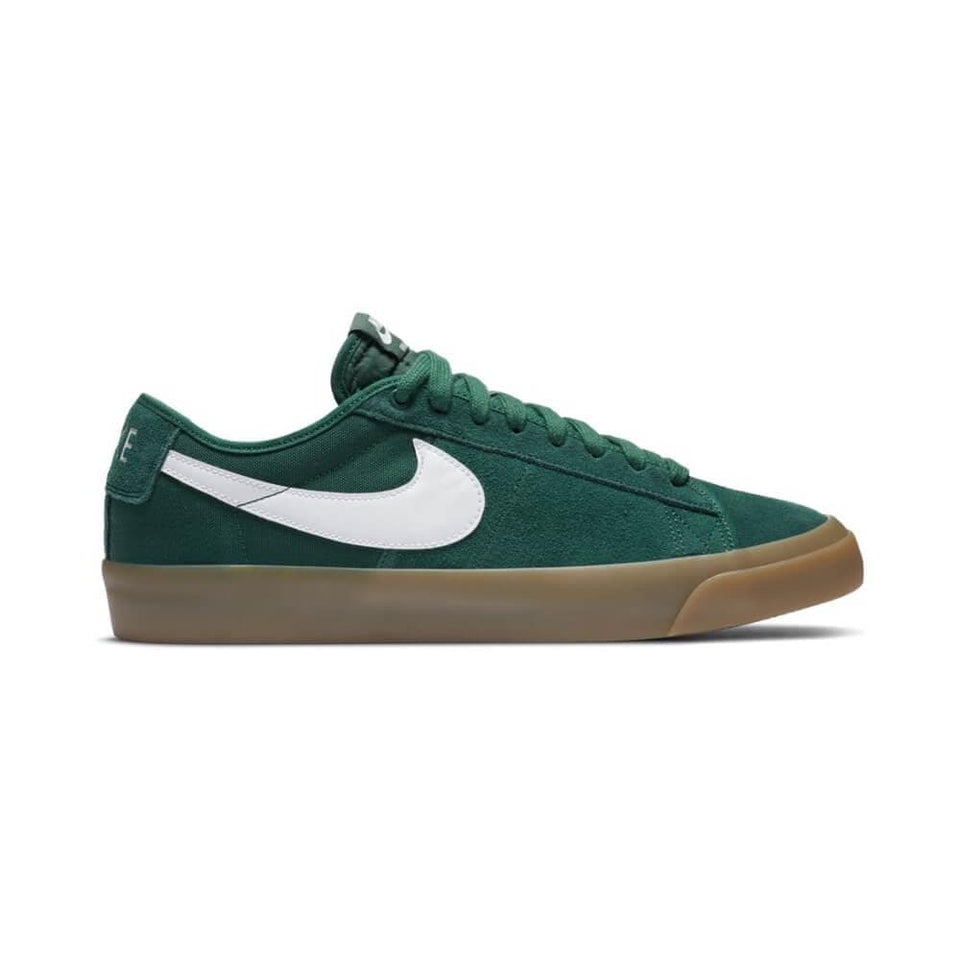 nike blazer low essential