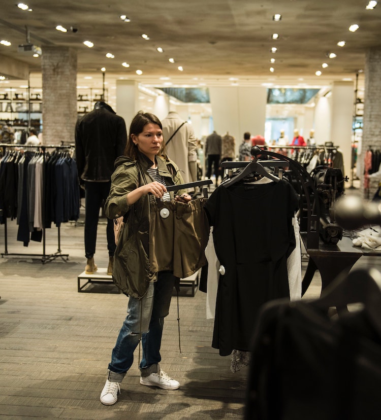 The Cost Of Fast Fashion – Aisle