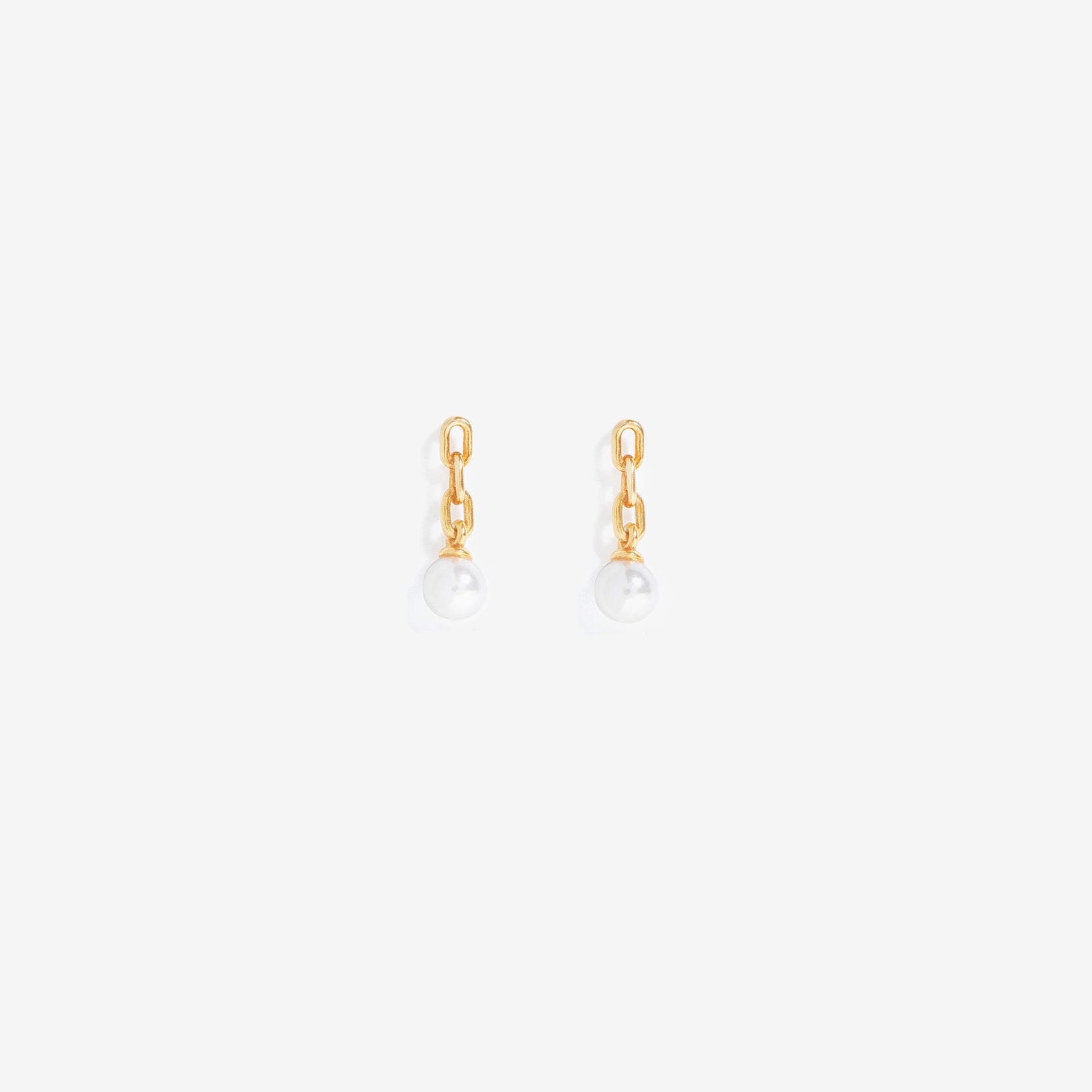 Pearl Justice Earring