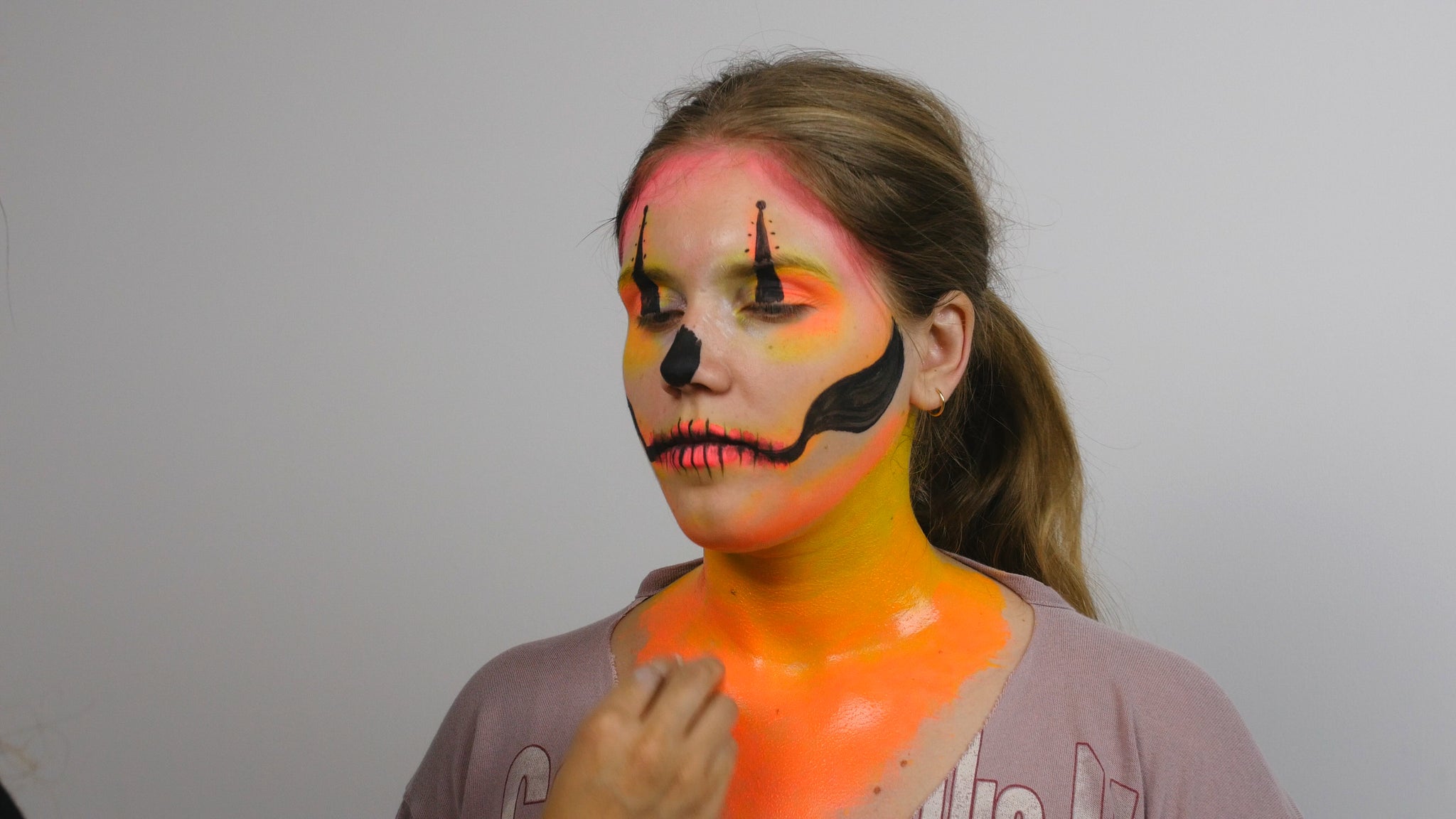 Halloween Face Painting: How to Create a Skeleton Make Up Step by