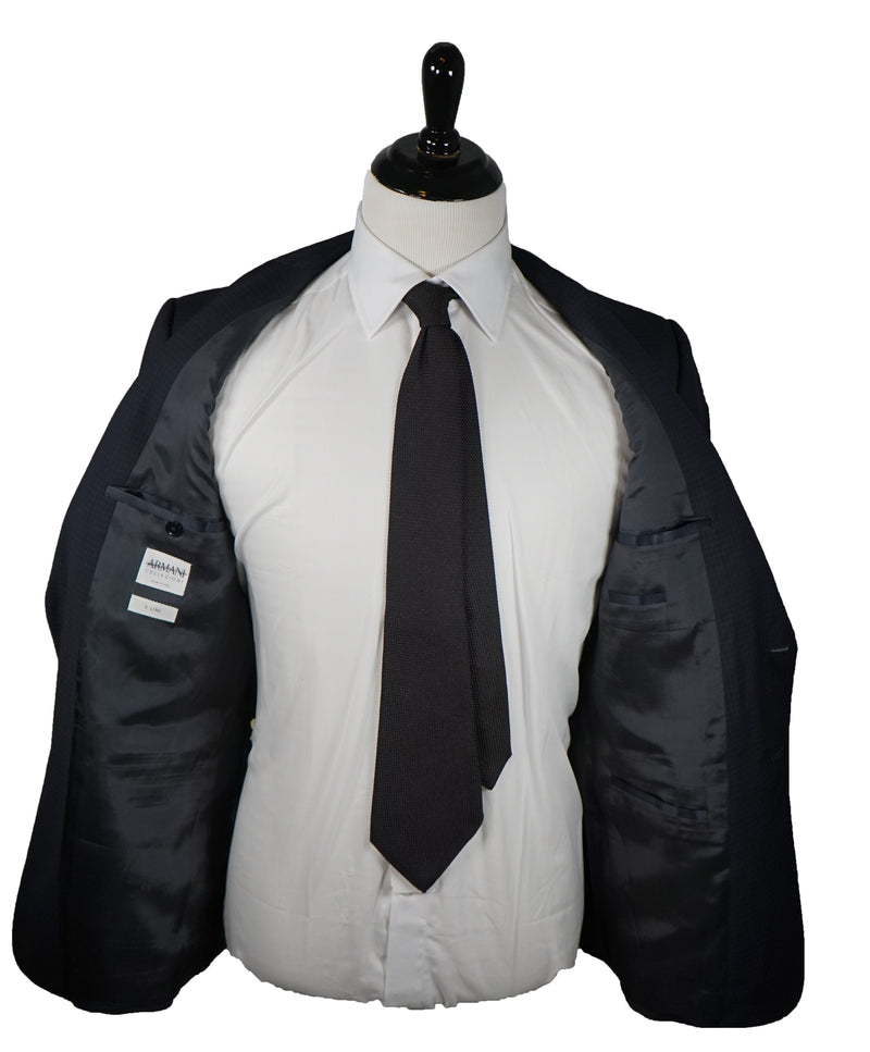 ARMANI COLLEZIONI - “S Line” Slim Tonal Blue Check Suit - 42R – Luxe Hanger