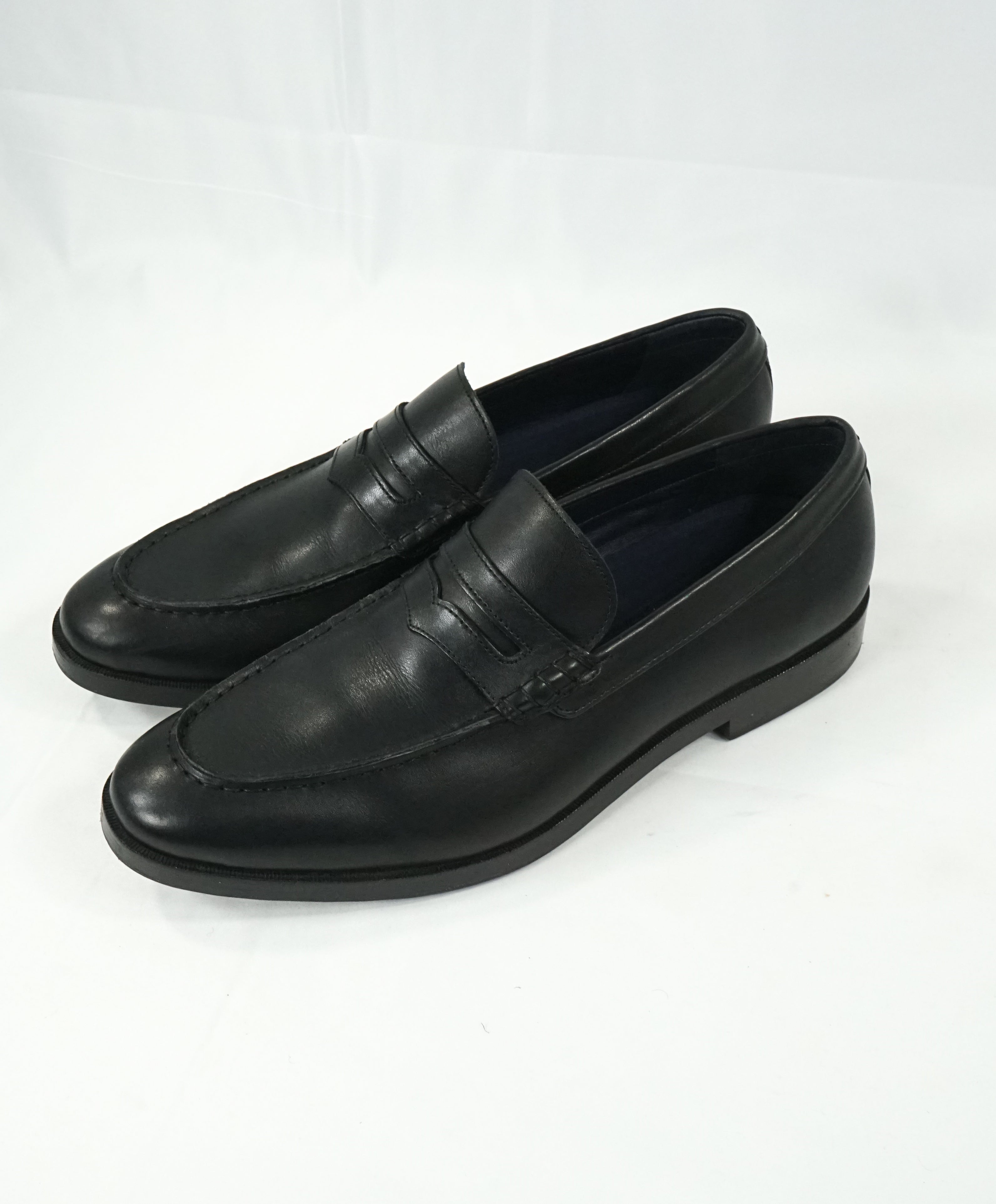 COLE HAAN - Grand OS Black V Penny 