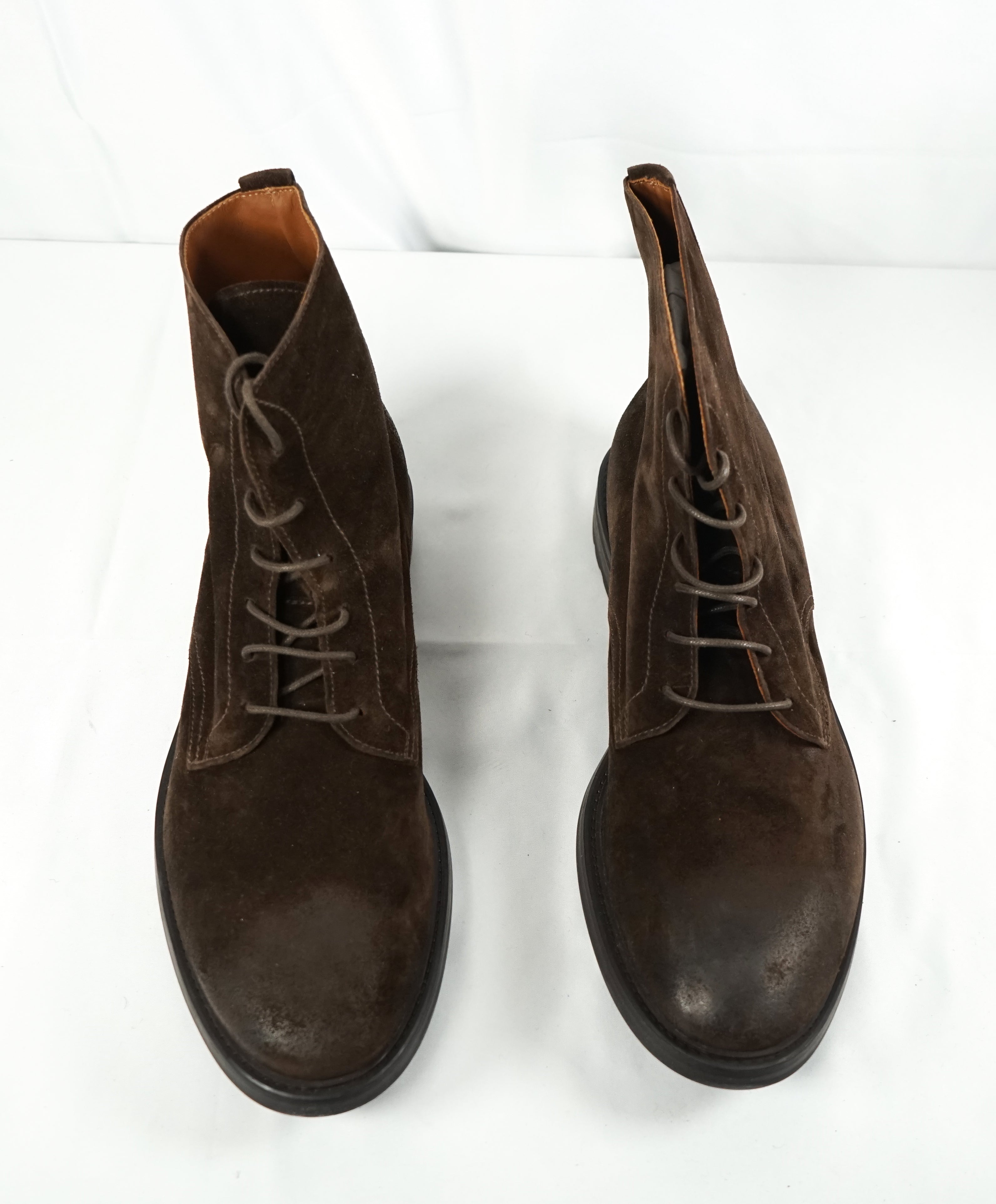 doucal's boots