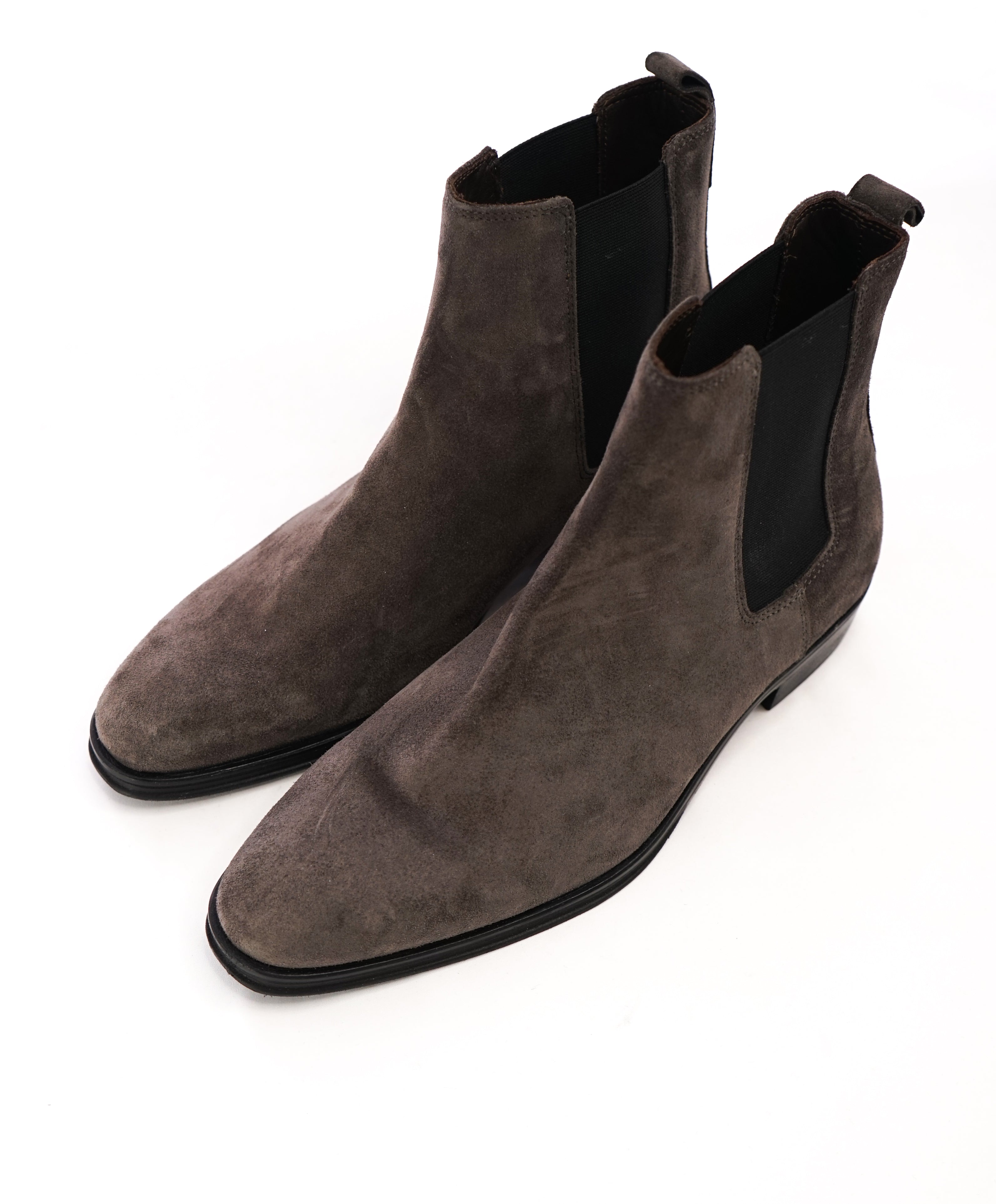 BRUNO MAGLI - Suede Durable Sole Gray Ankle Boots - 8 – Luxe Hanger