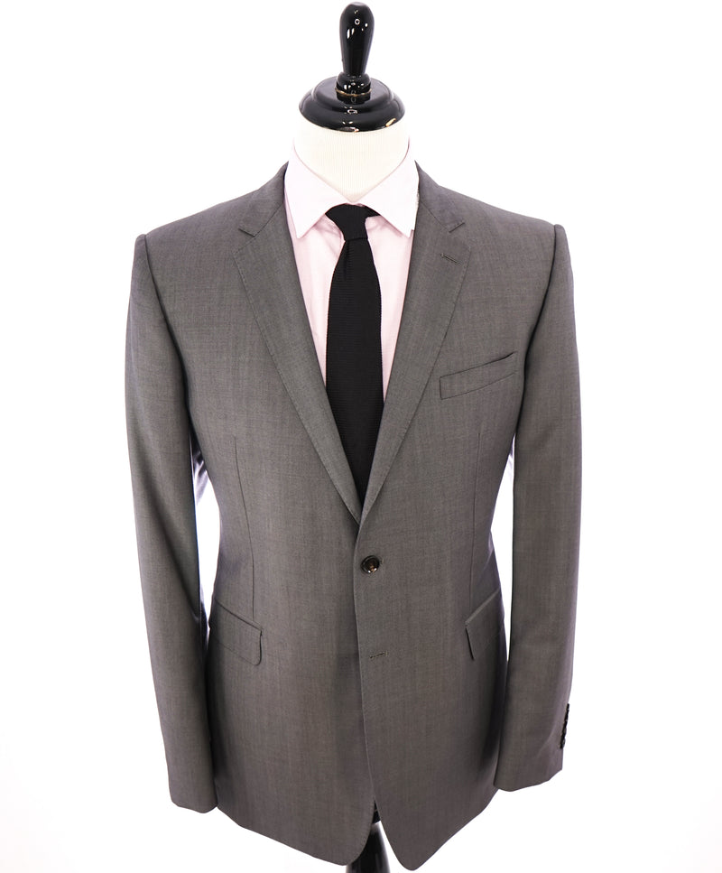 BURBERRY LONDON - Made In Wool & Mohair "MILBURY" Suit – Luxe Hanger