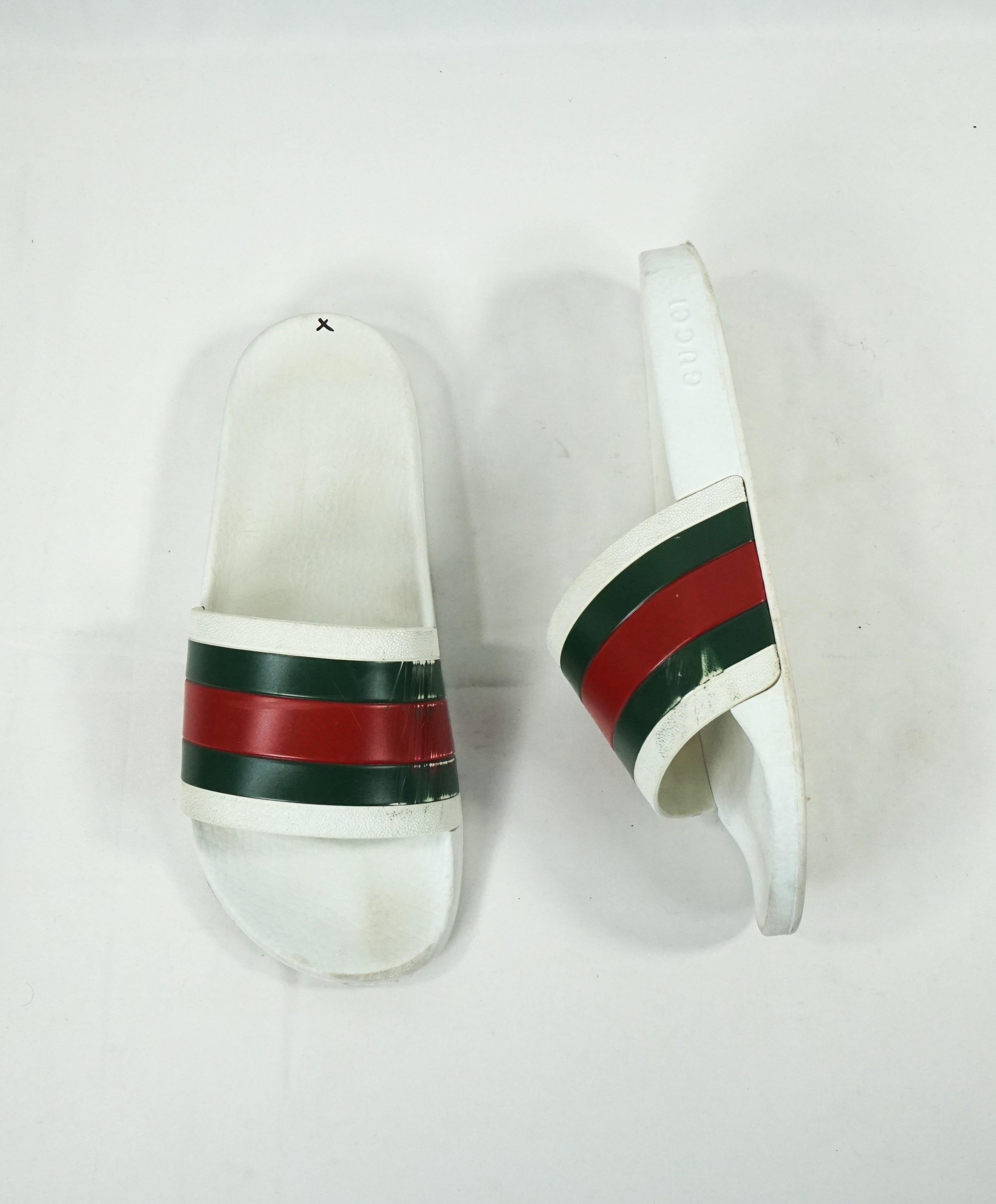 green and red slides