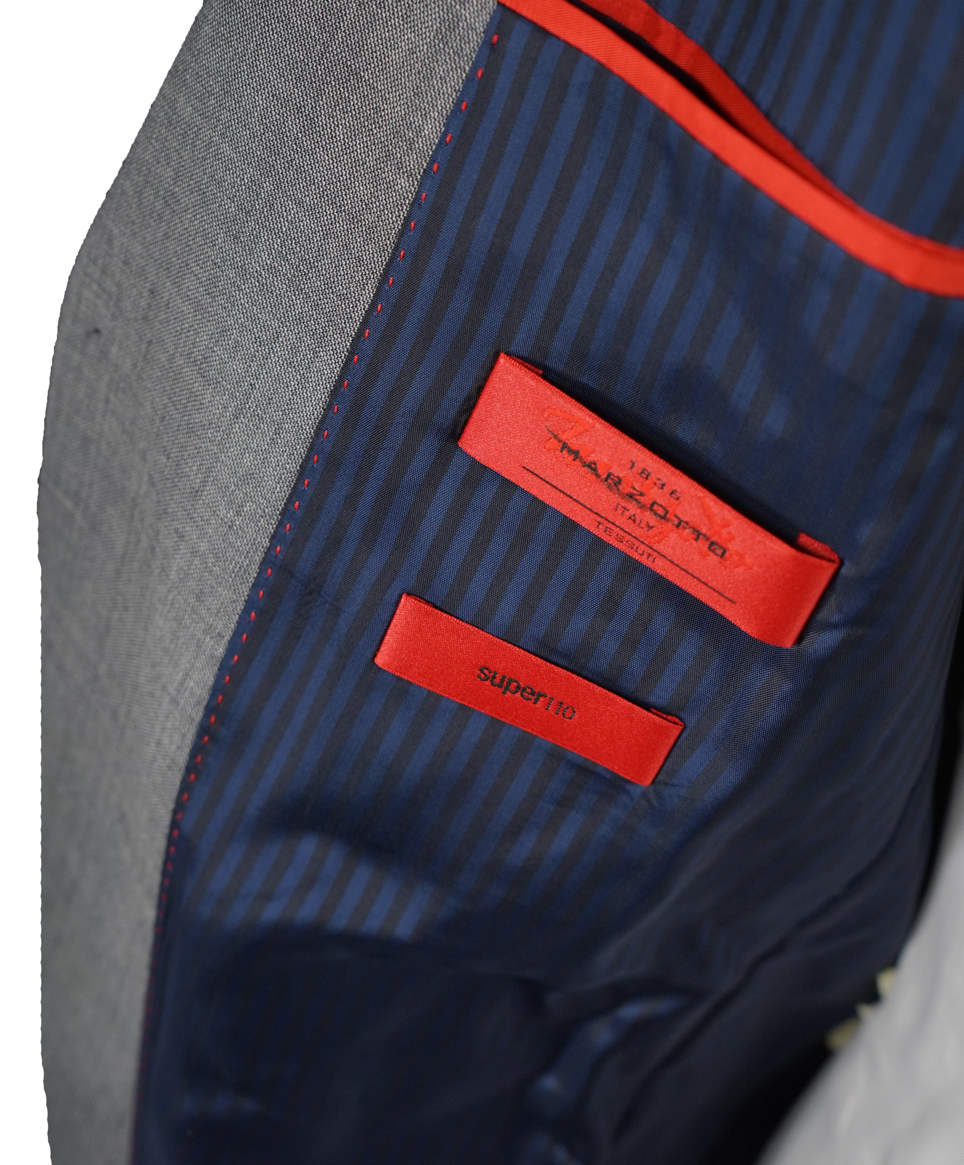 HUGO BOSS - HUGO Slim Super 110 Marzotto Italy Fabric Gray Textured Su –  Luxe Hanger