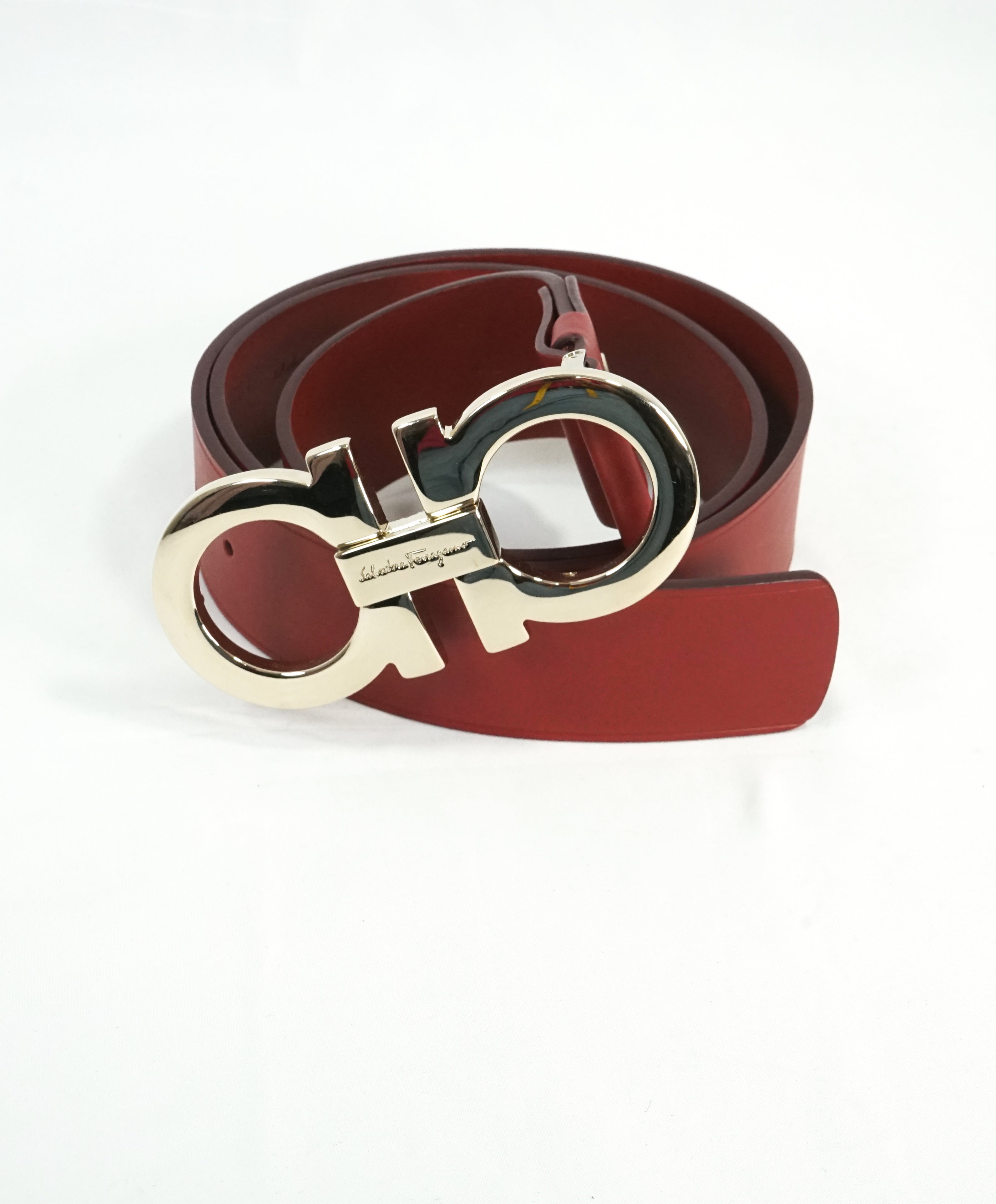 SALVATORE FERRAGAMO - Red & Gold Oversized Leather Gancini Belt - 42W ...