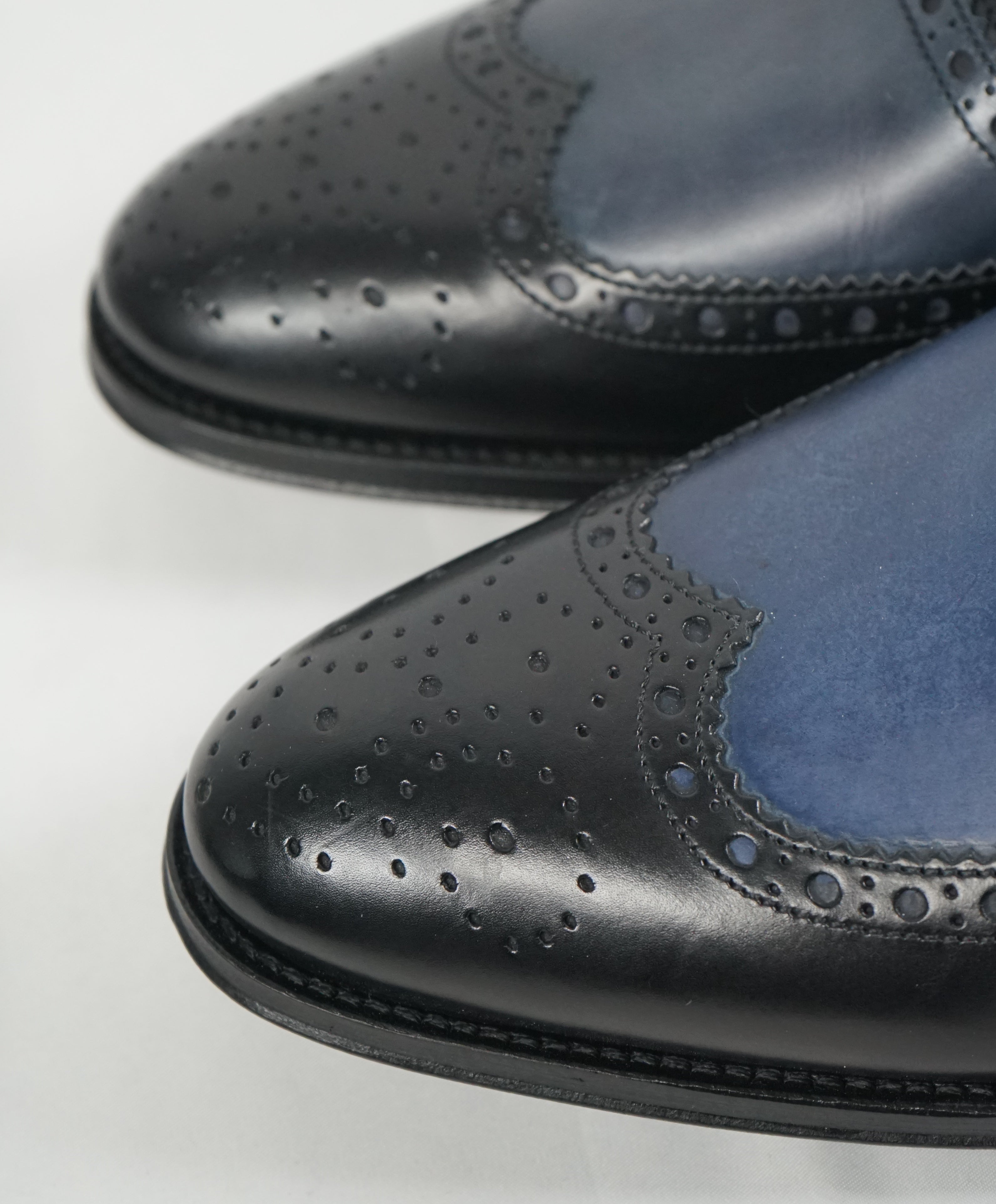 blue wingtips