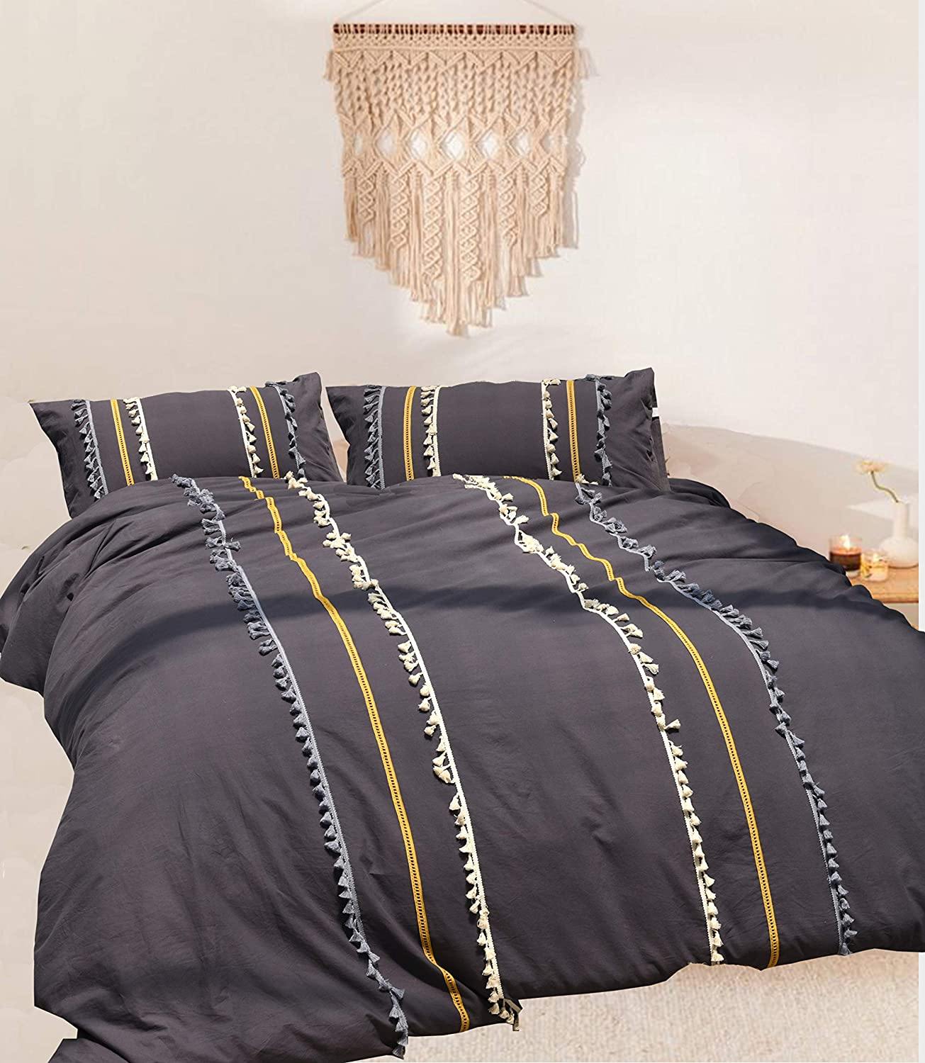 black tassel comforter