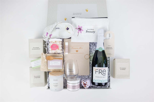 Bride to Be Gift Set, Spa Gift Set for Bride, Spa Gift Box for