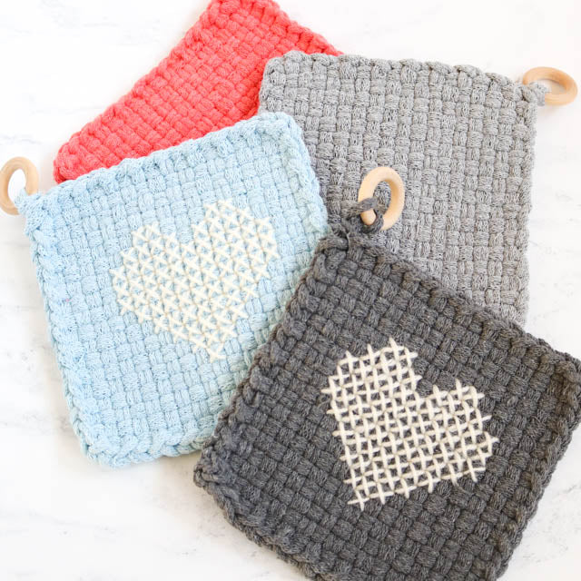 How to cross stitch on a woven potholder (with free pattern)