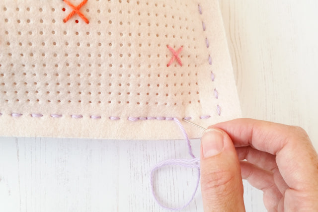 Tutorial sew a felt pillow modern cross stitch design